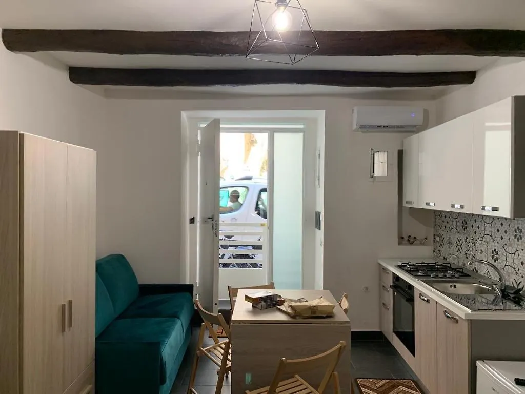 Viky House Chiaia Apartment Naples