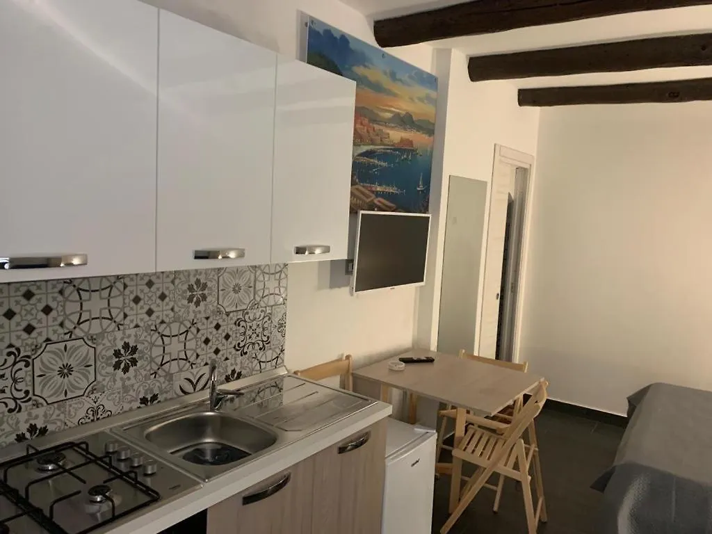 Viky House Chiaia Apartment Naples 0*,