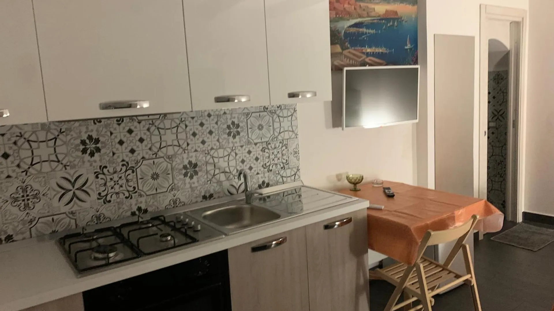 Viky House Chiaia Apartment Naples 0*,